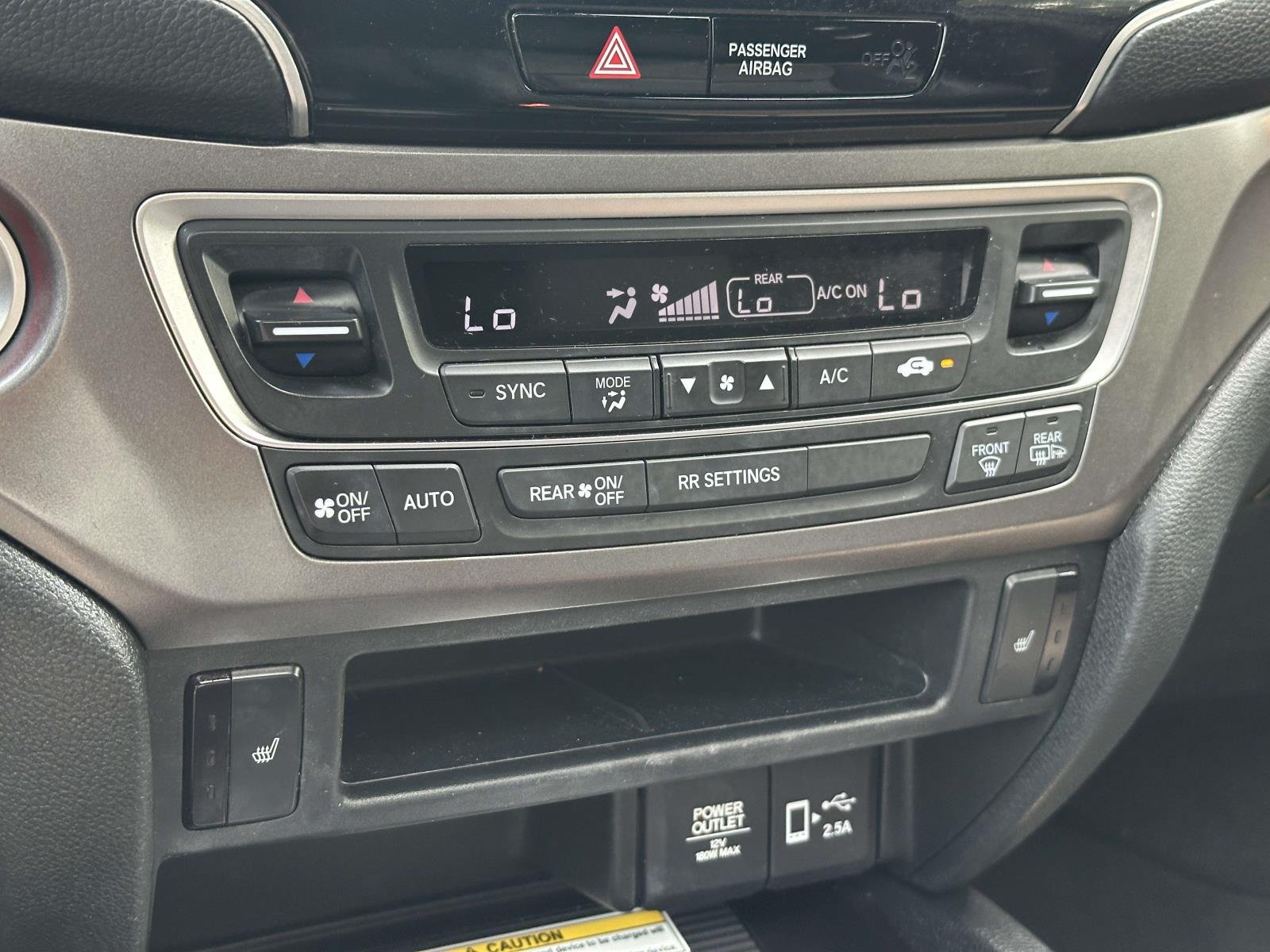 Used 2023 Black Honda EX-L image 29