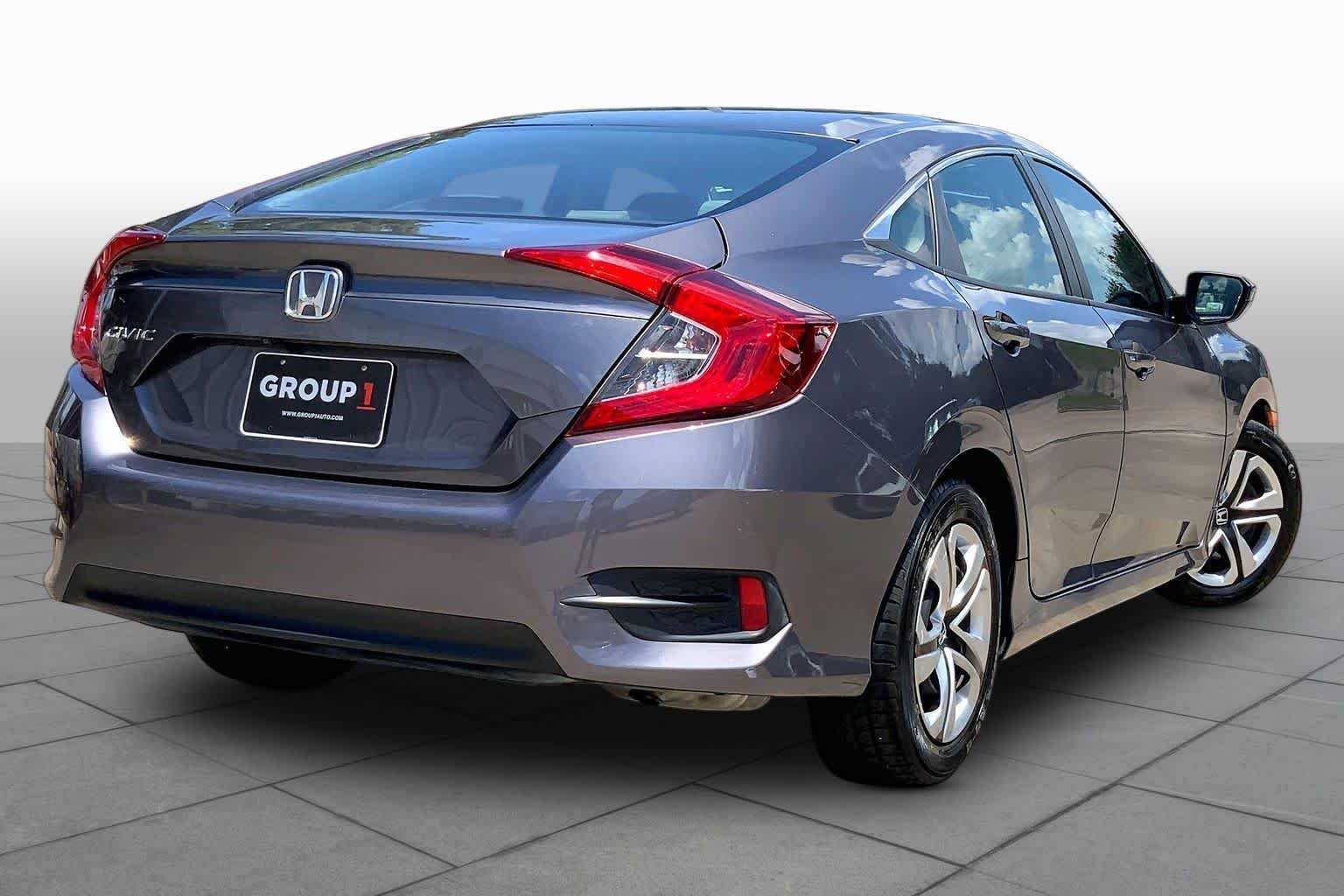 Used 2016 Modern Steel Metallic Honda LX image 12