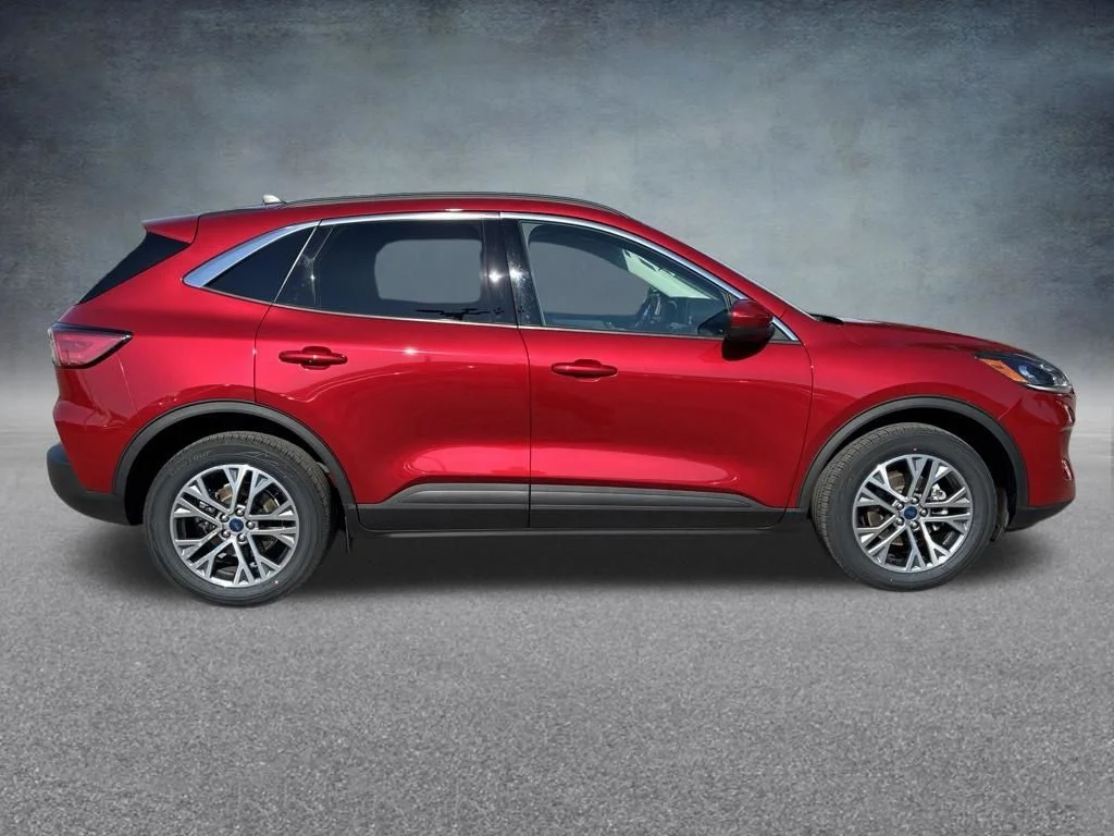 Used 2022 Red Ford SEL image 7