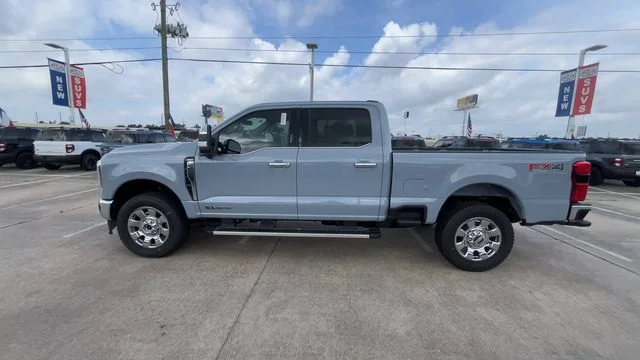 New 2026 Glacier Gray Metallic Tri-Coat Ford Lariat image 8