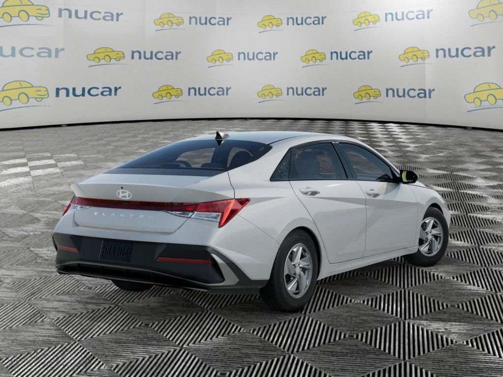 New 2026 White Hyundai SE image 4