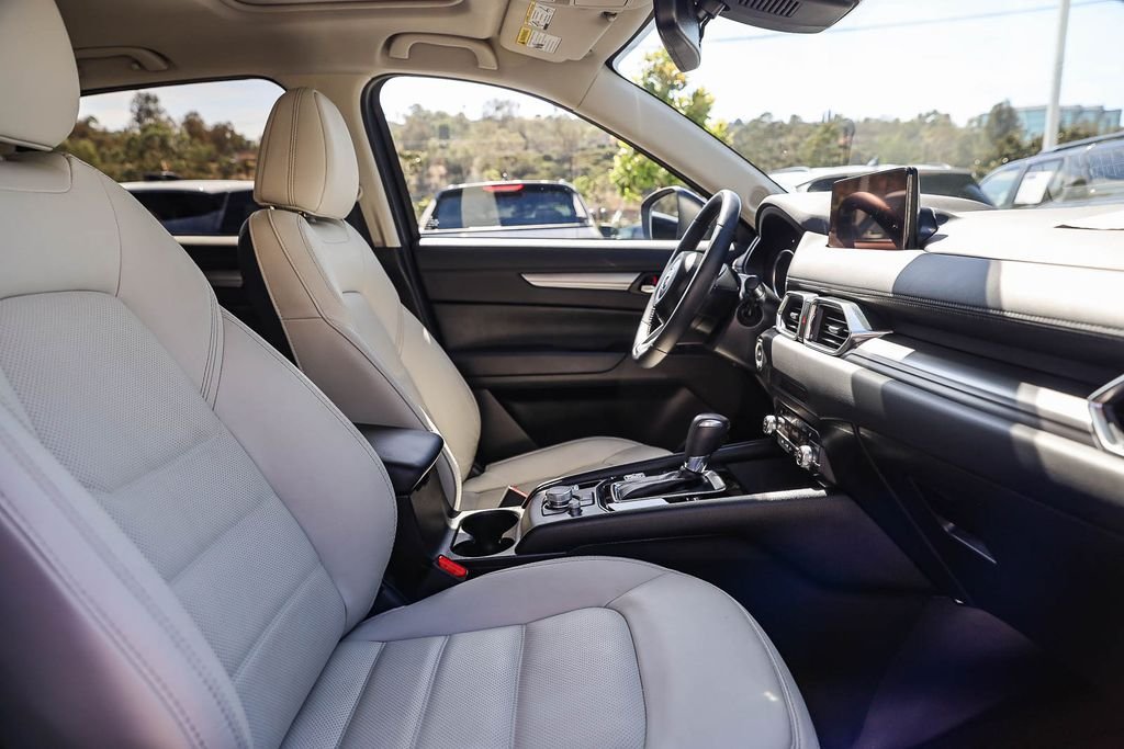 2023 Mazda CX-5 S Preferred package - Photo 17