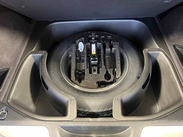 Certified Used 2018 White Jeep Limited image 15