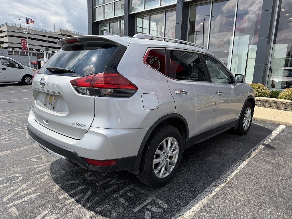 Used 2017 Brilliant Silver Nissan SV image 7