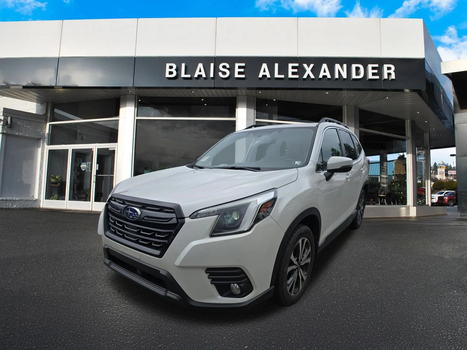 Used 2023 Crystal White Pearl Subaru Limited image 8