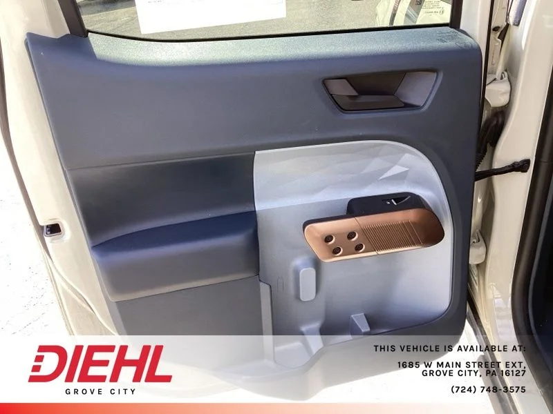 Used 2024  Ford Lariat image 14