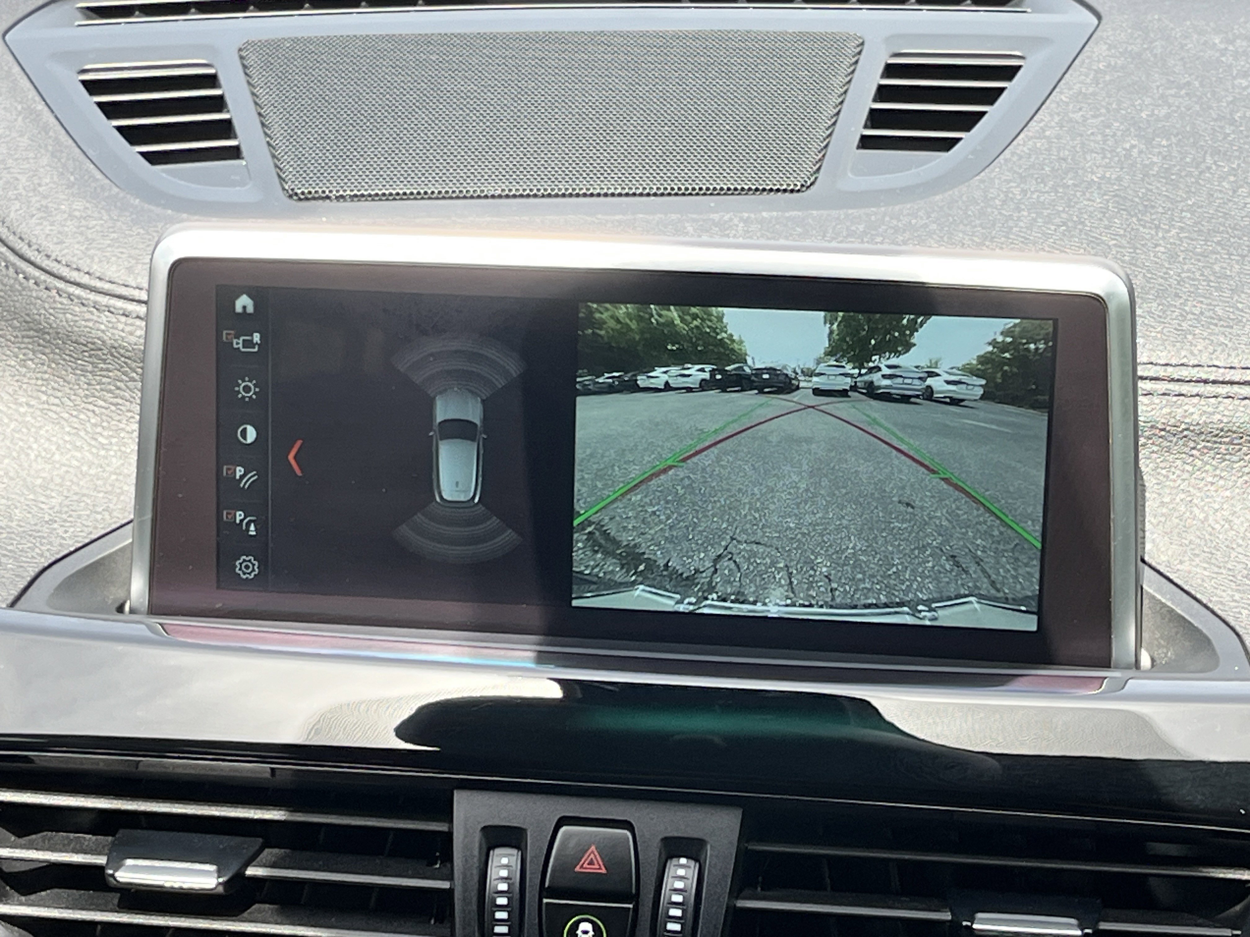 Used 2020 Jet Black BMW sDrive28i image 4