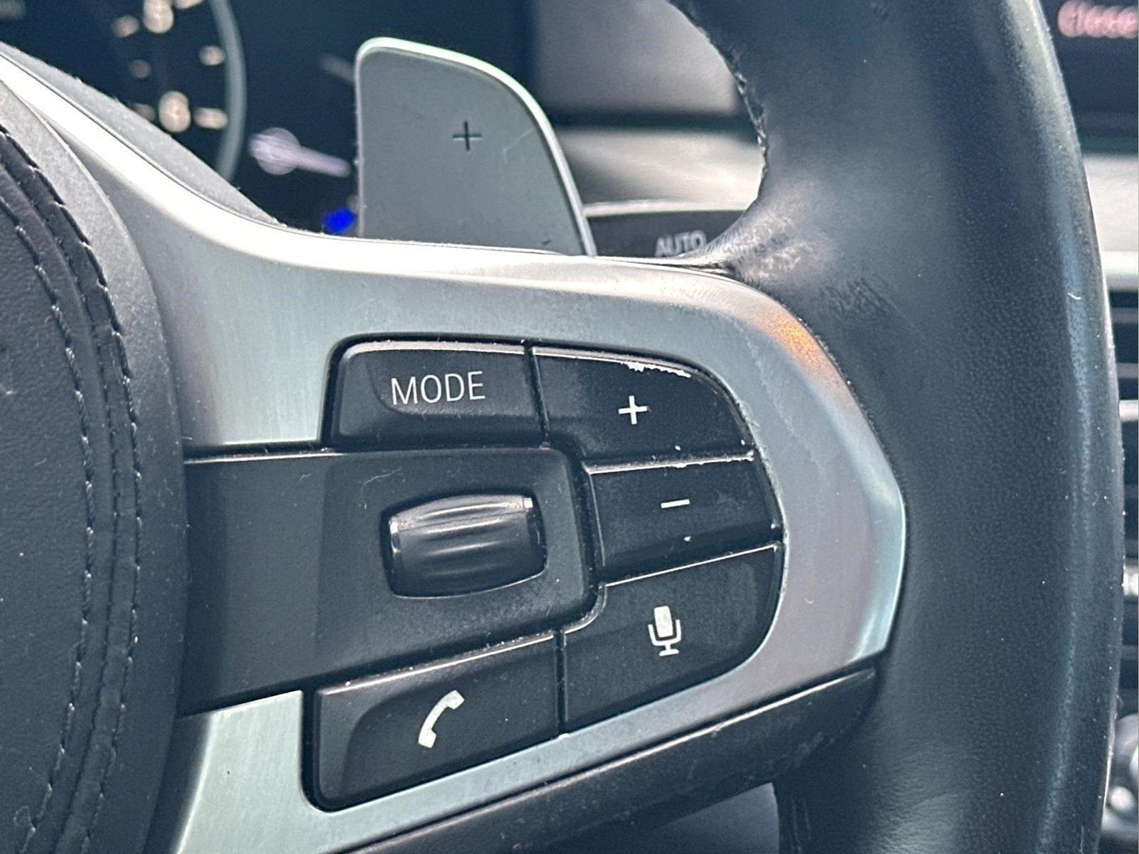 Used 2019 Alpine White BMW 530i image 24