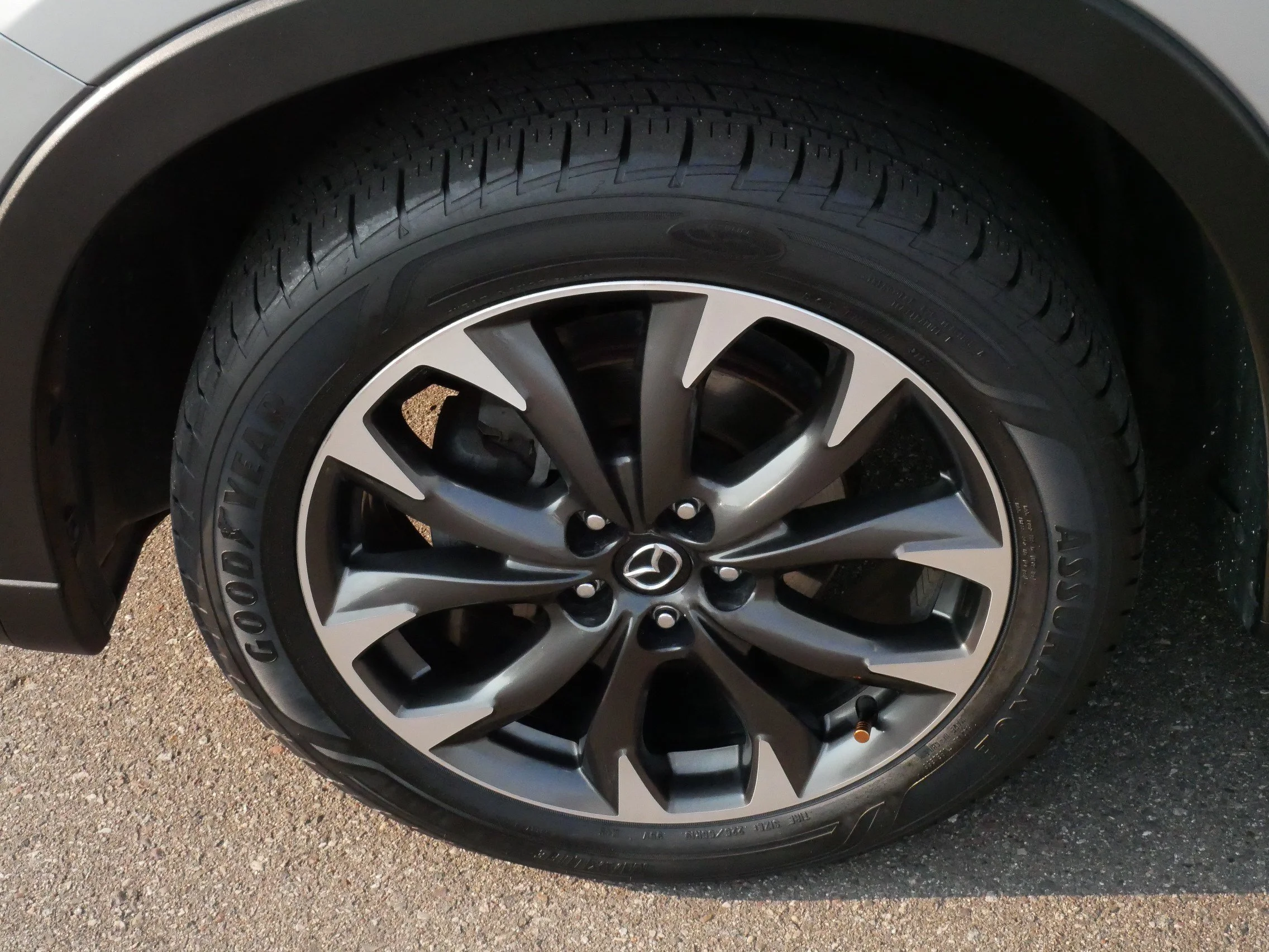 Used 2016 Sonic Silver Metallic Mazda Grand Touring image 15
