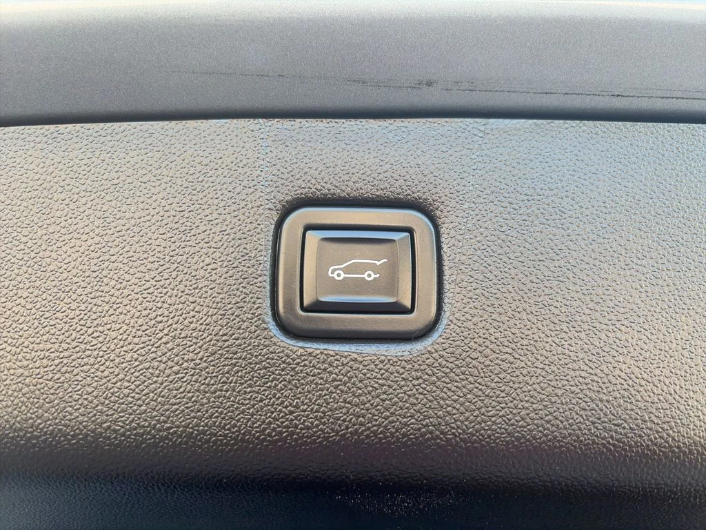 Used 2024 Gray Chevrolet LT image 19
