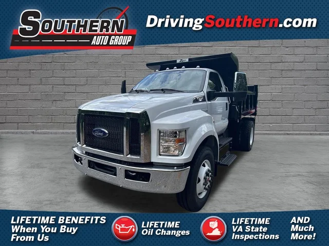 2025 Ford F-650-750 Base