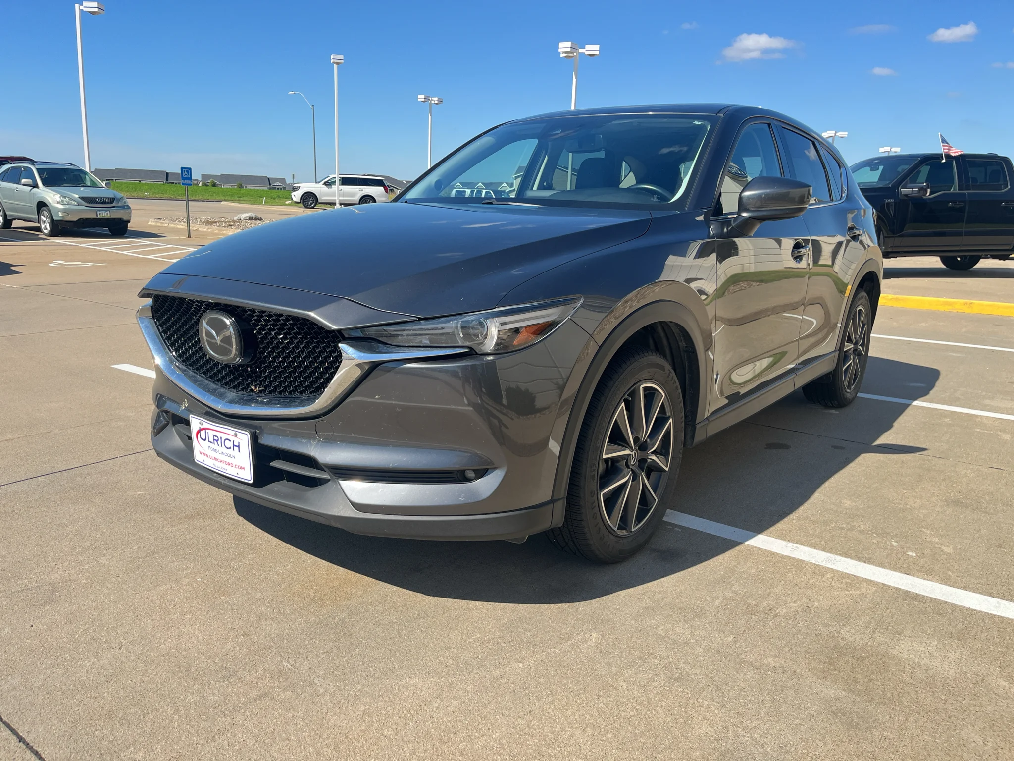 Used 2017 Machine Gray Metallic Mazda Grand Touring image 4