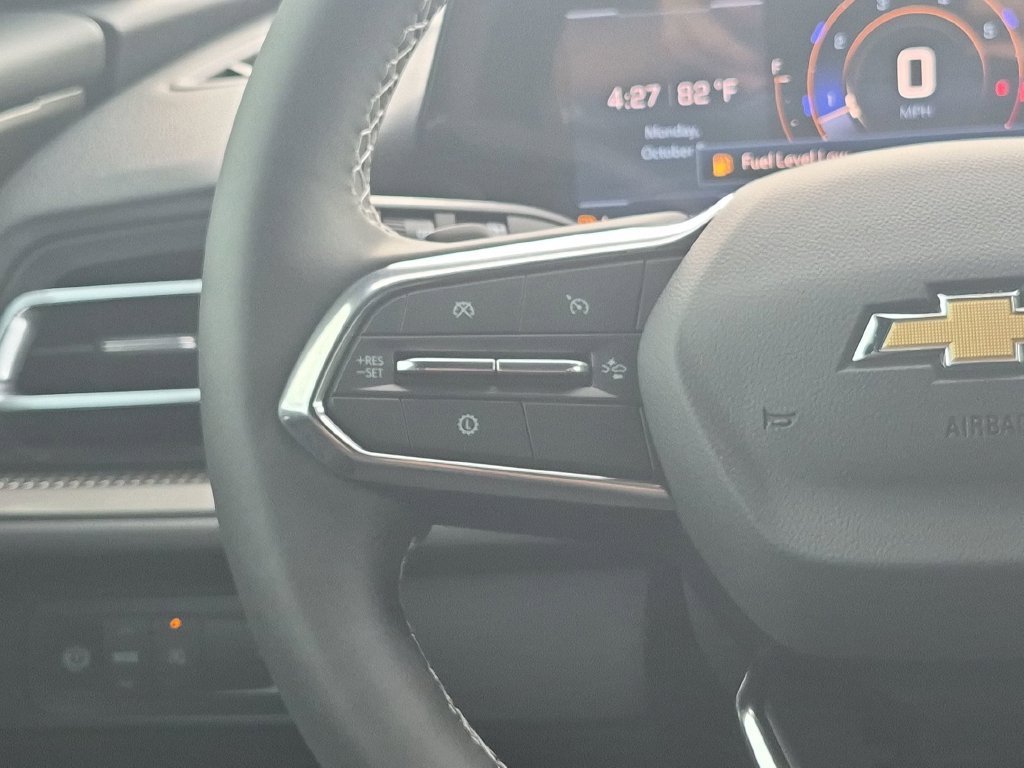 New 2027 Mosaic Black Metallic Chevrolet LT image 22