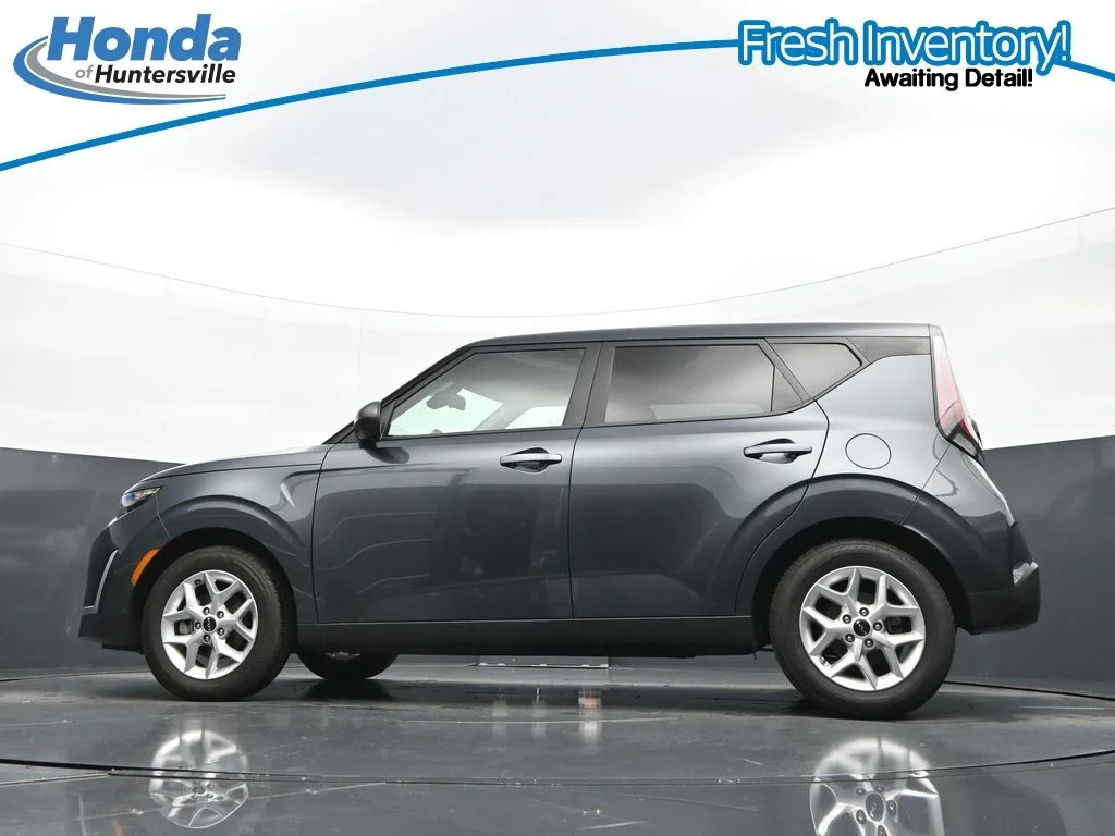 2025 Kia Soul LX - Photo 32