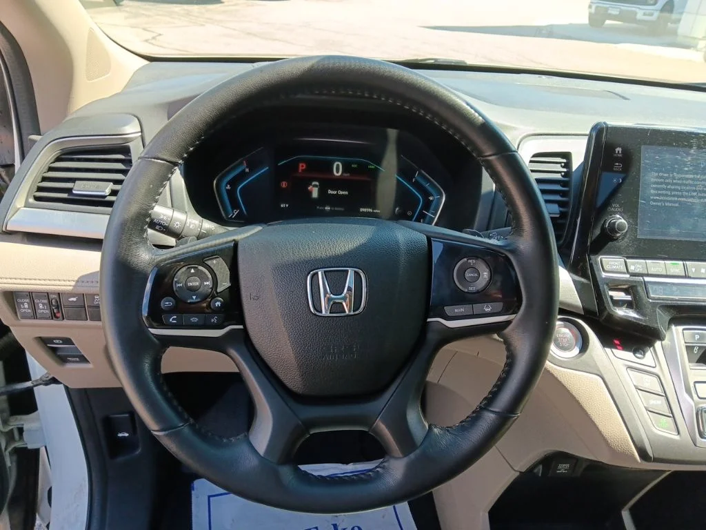 Used 2020 Platinum White Pearl Honda EX-L image 17