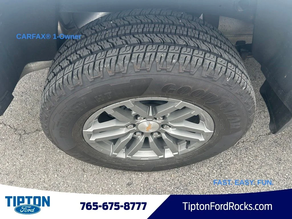 Used 2023 Summit White Chevrolet LT image 20