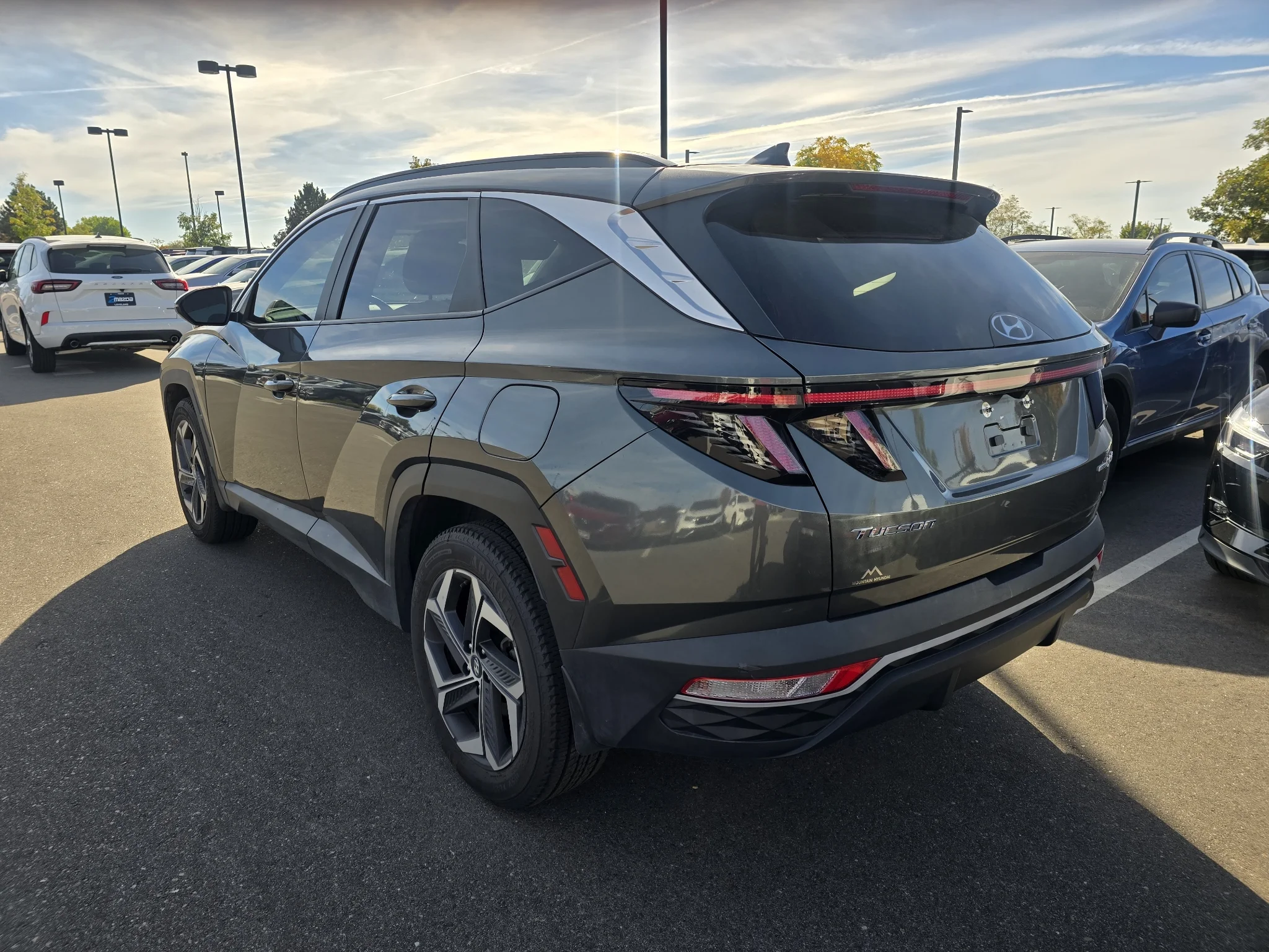Used 2022 Amazon Gray Hyundai SEL Convenience image 3