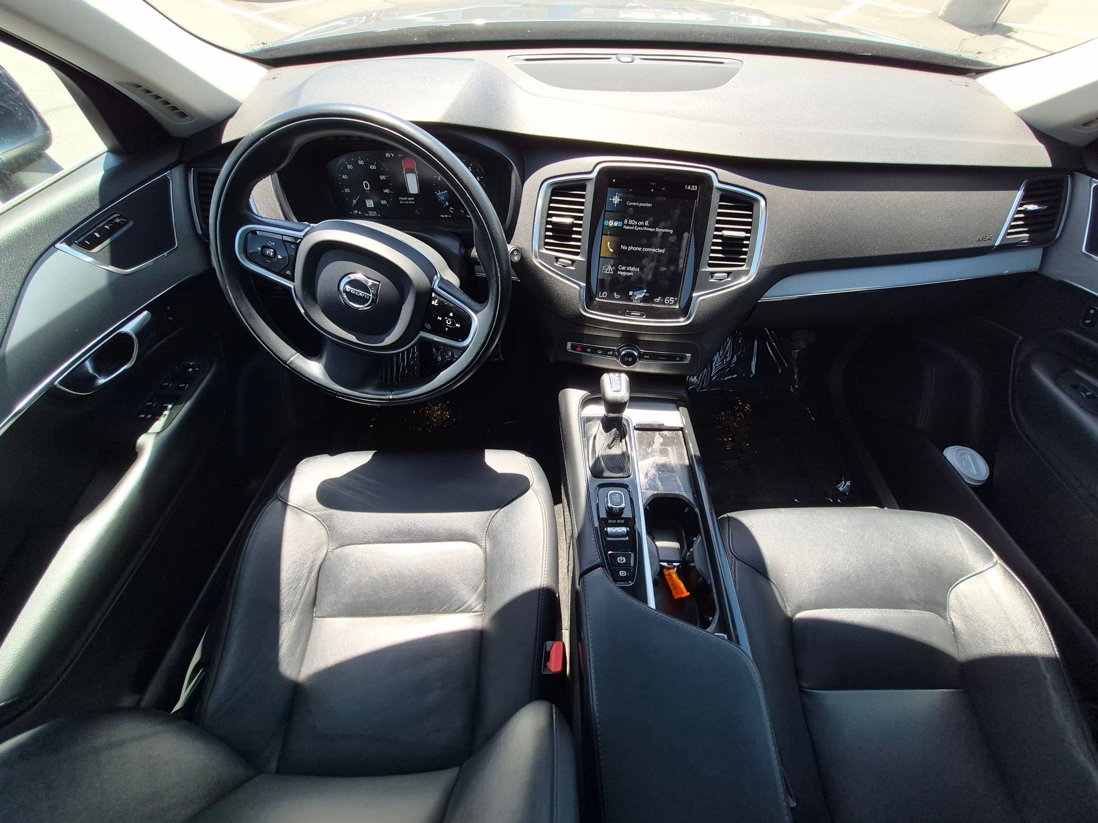 Used 2021 Denim Blue Metallic Volvo Momentum image 27