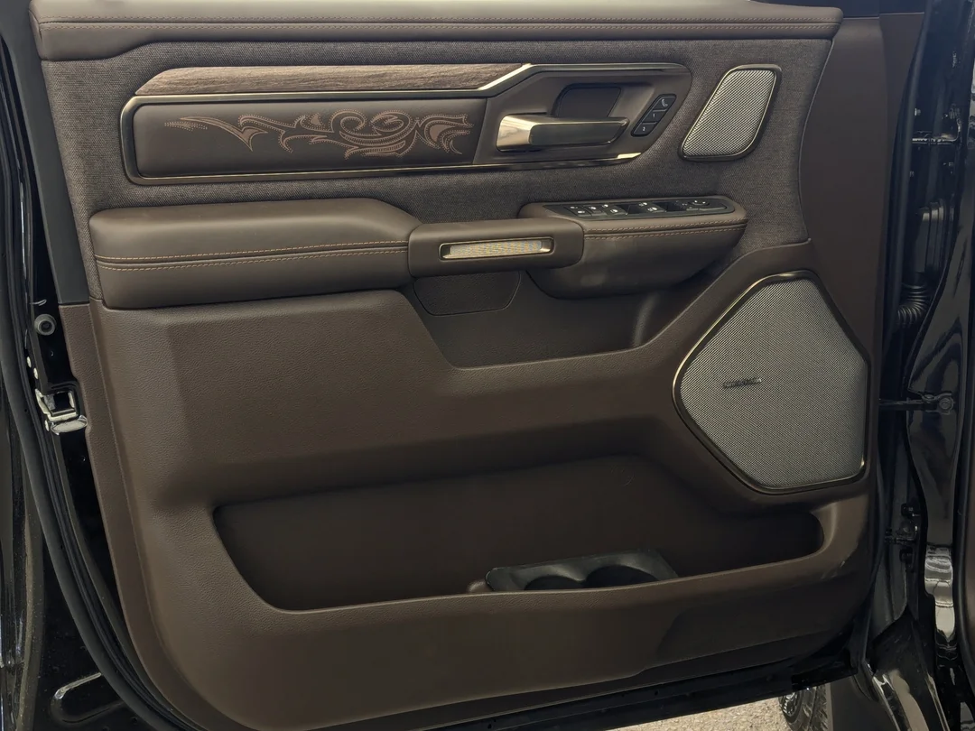 New 2026 Black RAM Limited Longhorn - - Ltd Lvl A Grp - 5.7L HEMI V8 eTorque - Pano Sunroof - RamBox Mgmt & More! image 12