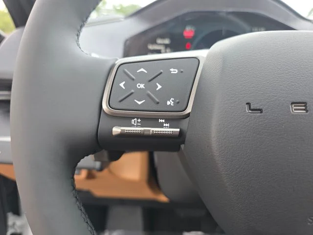 New 2026 Ultra White Lexus PREMIUM PLUS image 27