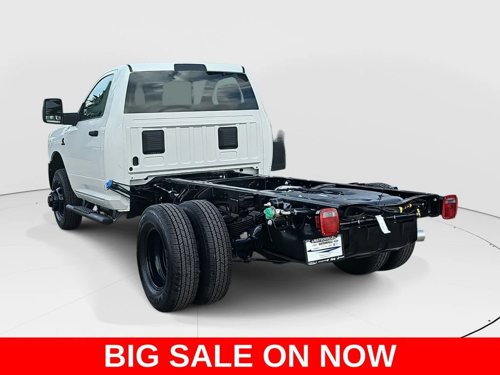 New 2026 Bright White Clearcoat RAM Tradesman image 5