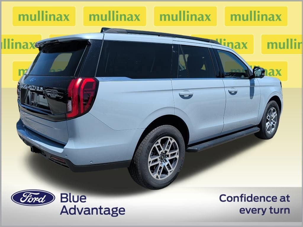 Used 2025 Gray Ford Active image 2