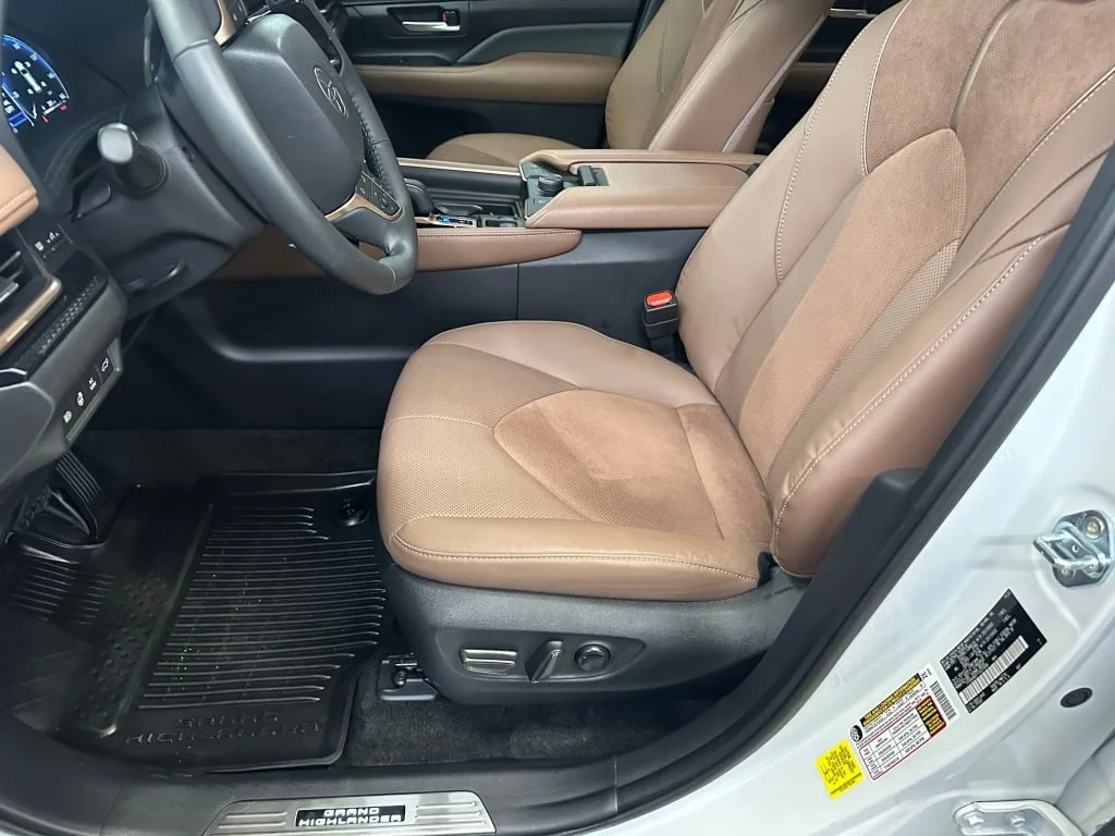 Certified Used 2026 Wind Chill Pearl Toyota Hybrid MAX Platinum image 5