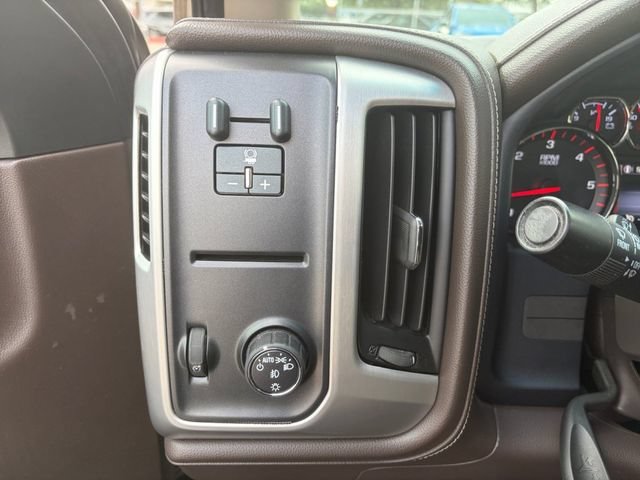 Used 2015 BRONZE ALLOY METALLIC GMC SLE image 5