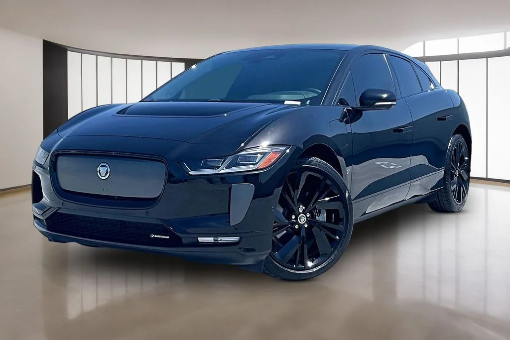 2024 Jaguar I-PACE EV 400 R-Dynamic HSE's photo