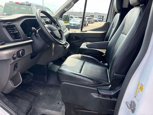 Used 2025 Oxford White Ford Base image 4
