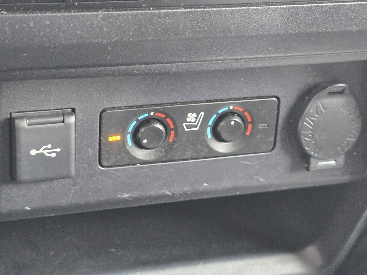 Used 2020 Gray Toyota Nightshade image 9