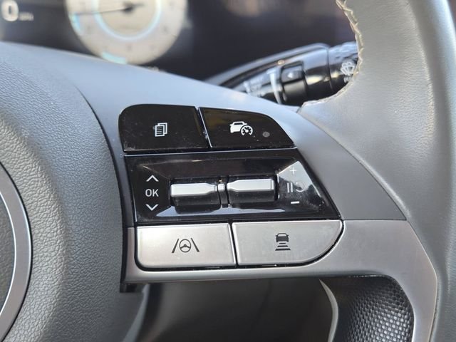 Used 2025 Blue Hyundai SEL Convenience image 25