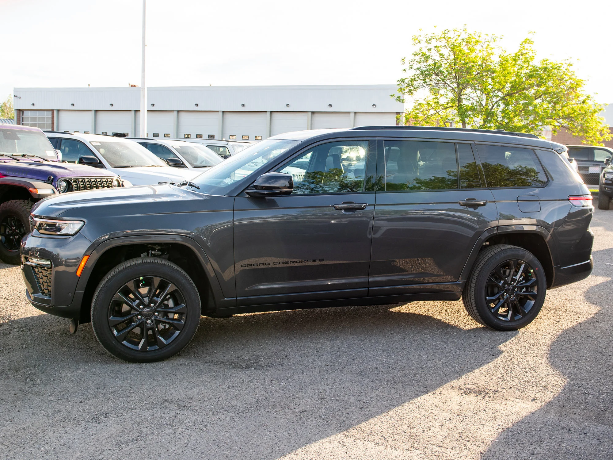 New 2026 Grey Jeep Limited Reserve* image 2