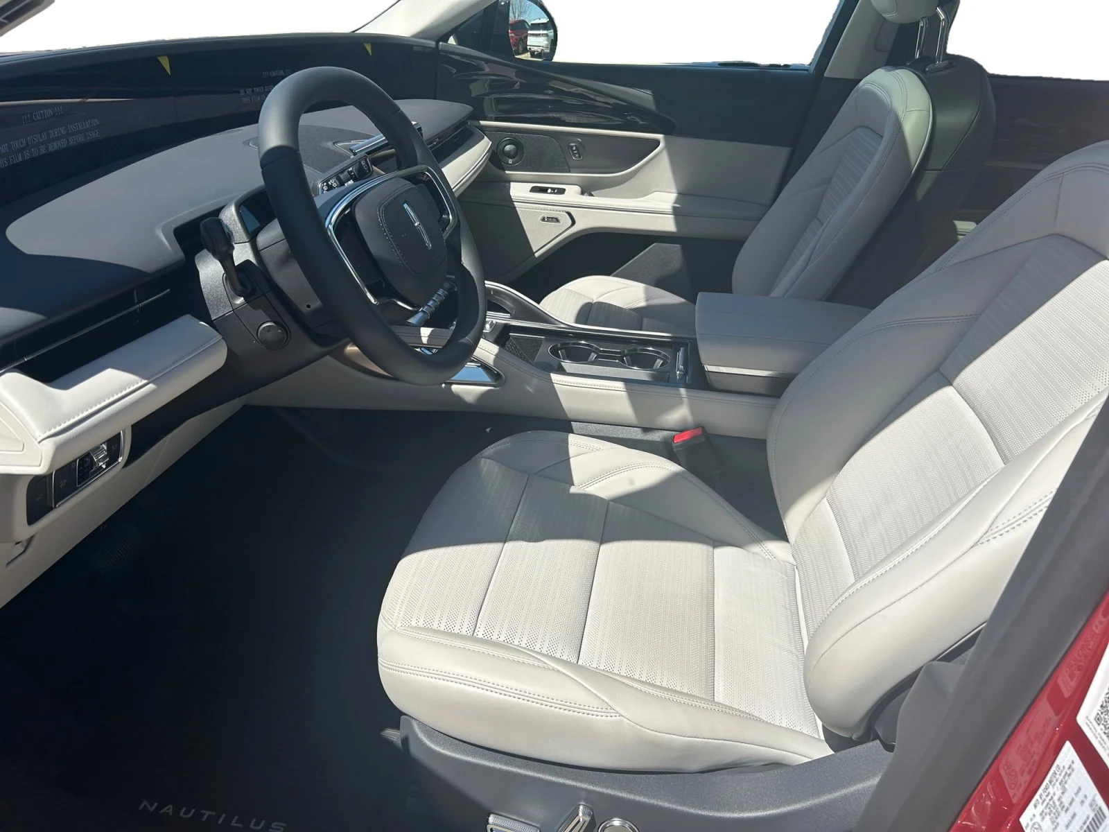 New 2026 Red Carpet Metallic Tinted Clearcoat Lincoln Reserve image 14