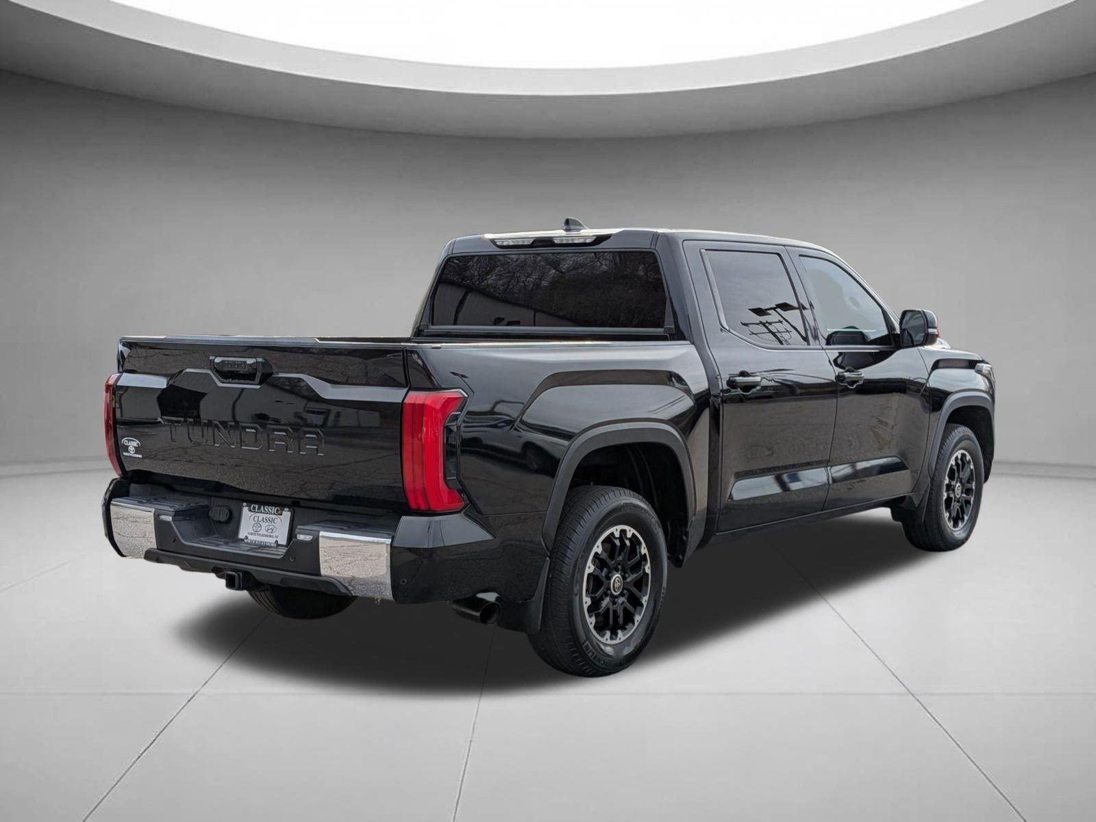 Used 2022 Midnight Black Metallic Toyota SR5 image 4