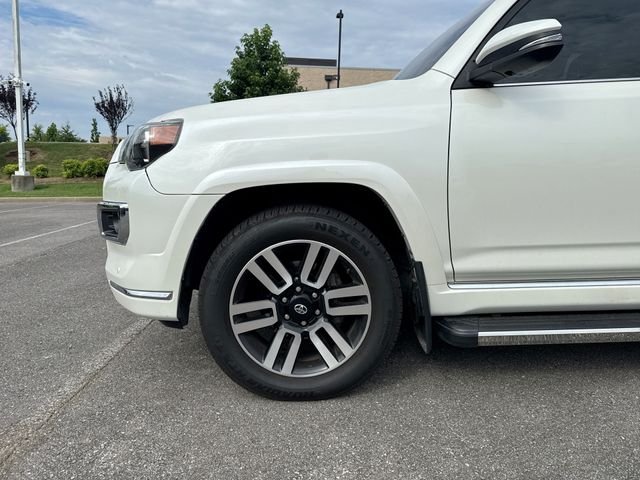 Used 2018 Blizzard Pearl Toyota Limited image 19