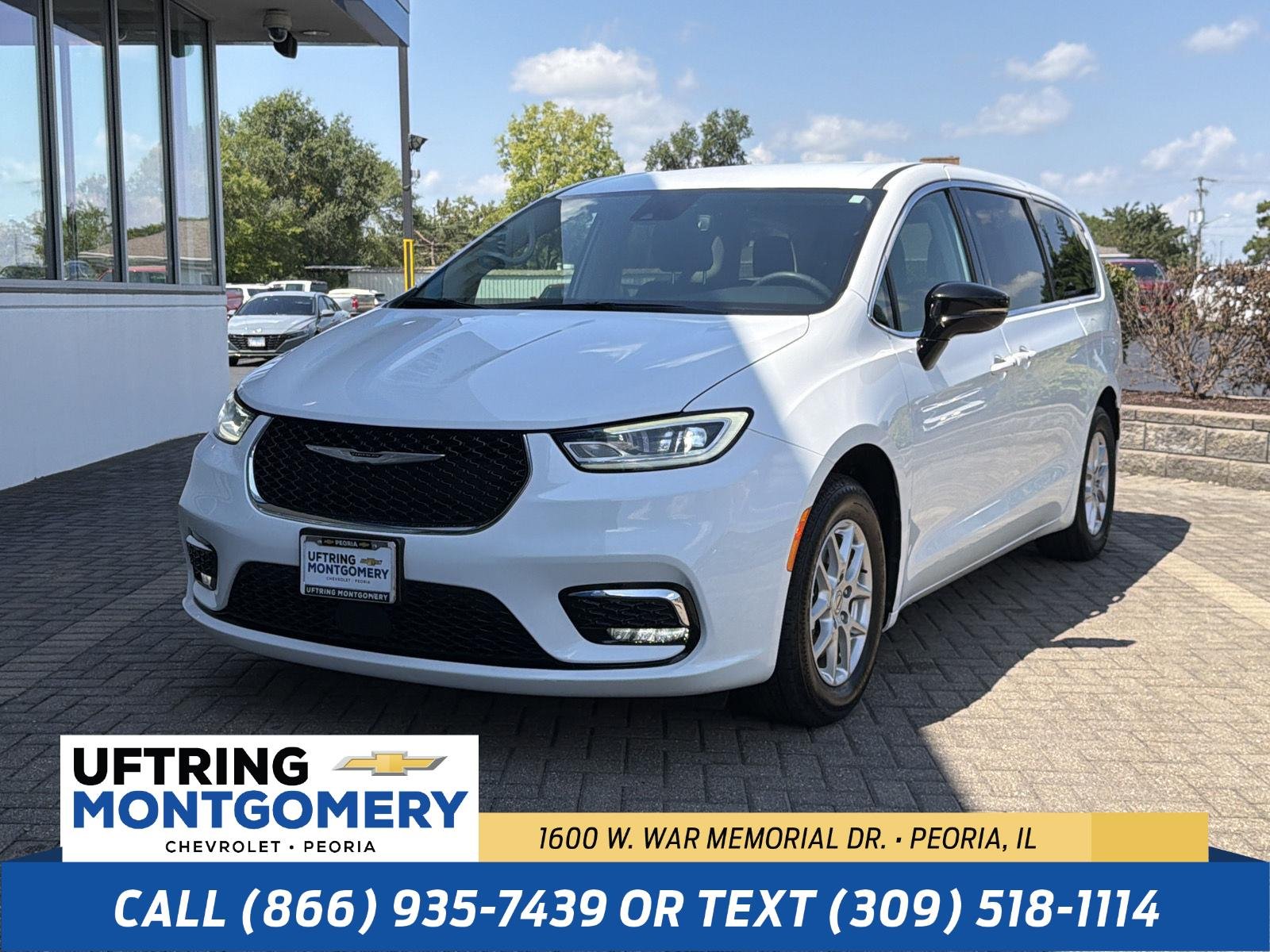 Used 2024 Bright White Clearcoat Chrysler Touring L image 1