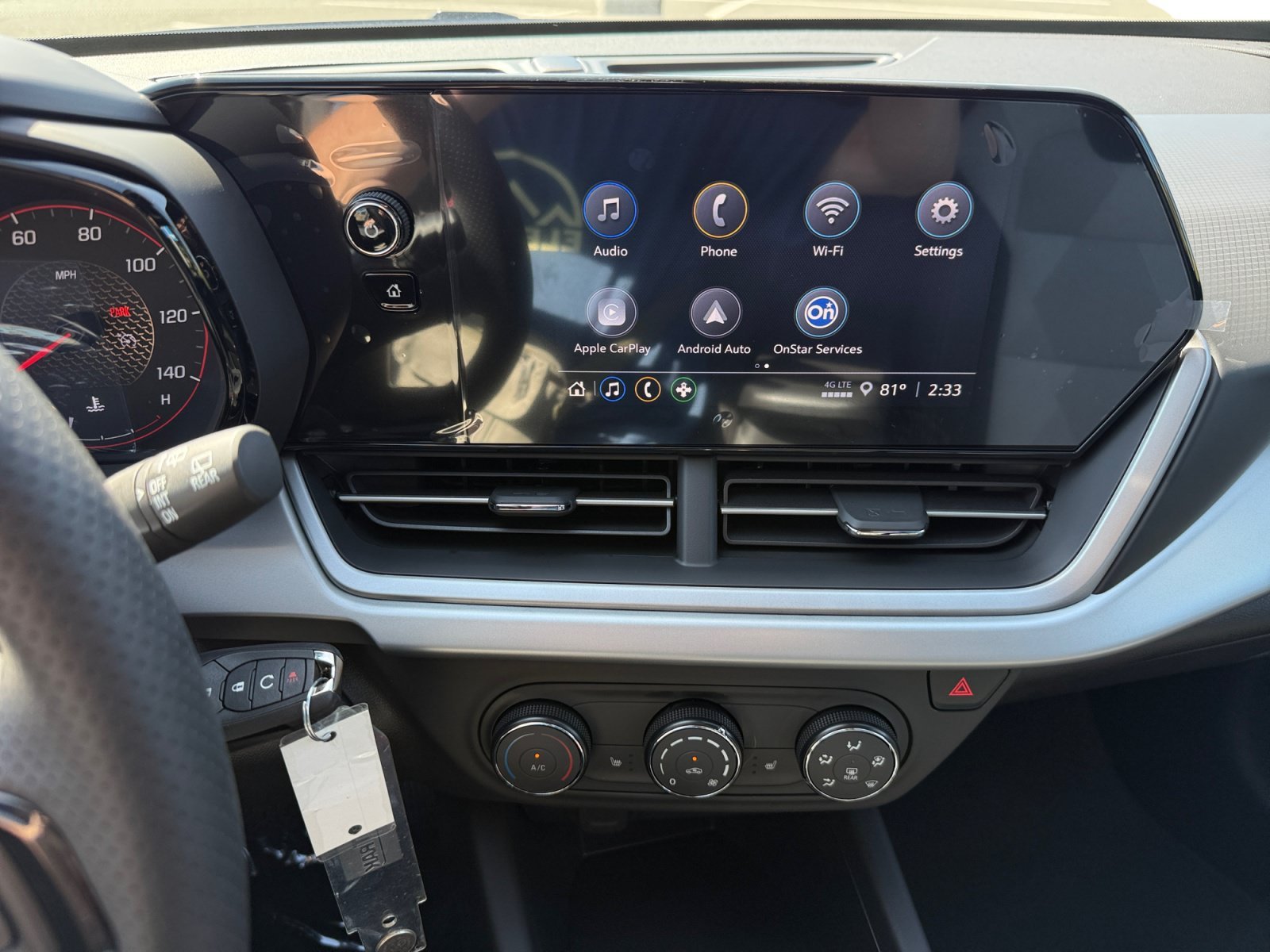2026 Chevrolet Trax RS - Photo 12
