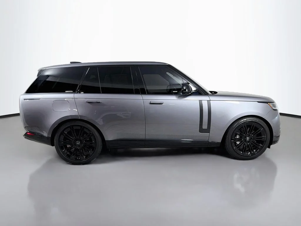Certified Used 2023 Eiger Gray Metallic Land Rover SE image 4