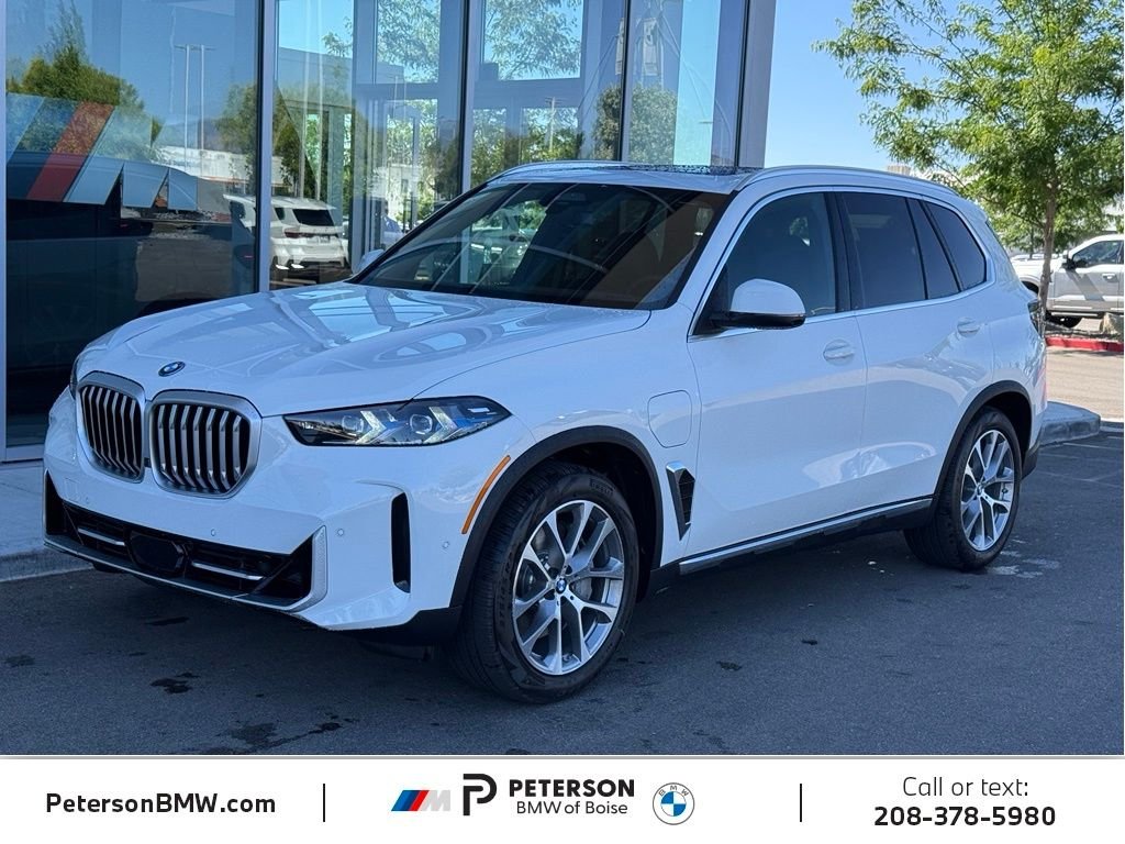 2026 BMW X5 xDrive50e's photo