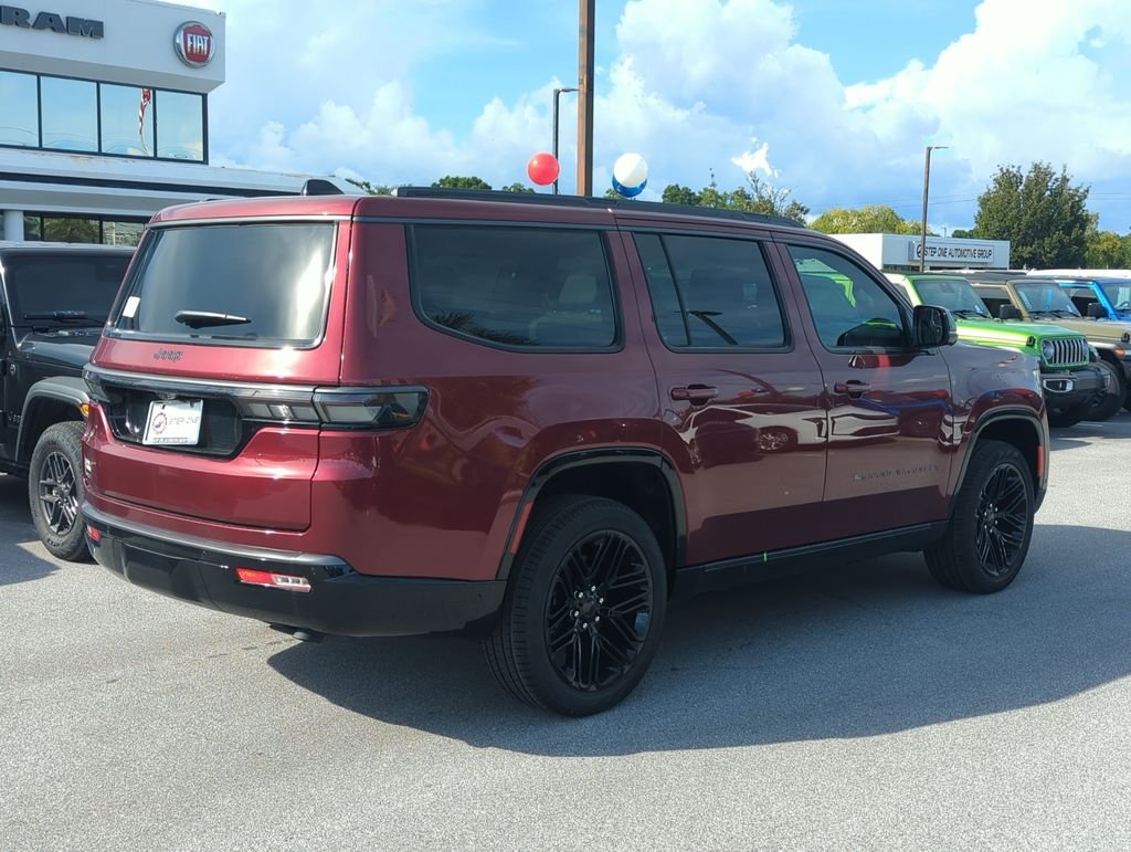 New 2026 Velvet Red Pearl-Coat Exterior Paint Jeep Limited Reserve image 7