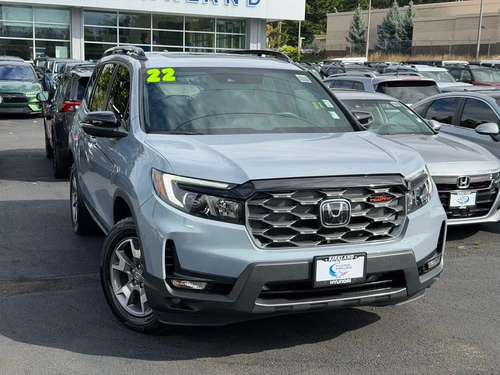 Used 2022 Obsidian Blue Pearl Honda TrailSport image 1