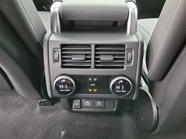 New 2025 Santorini Black Land Rover Metropolitan Edition image 26