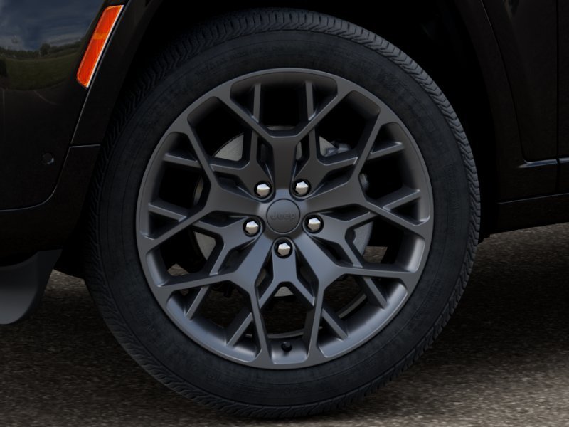 New 2026 Diamond Black Crystal Pearl-Coat Exterior Paint Jeep Summit image 4