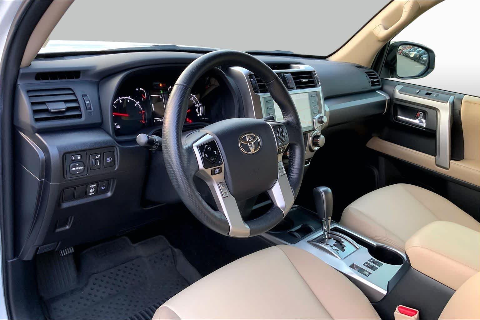 Used 2023 Ice Cap Toyota SR5 Premium image 17