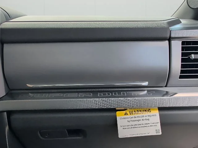 2025 Ford F-250 Super Duty Platinum - Photo 52