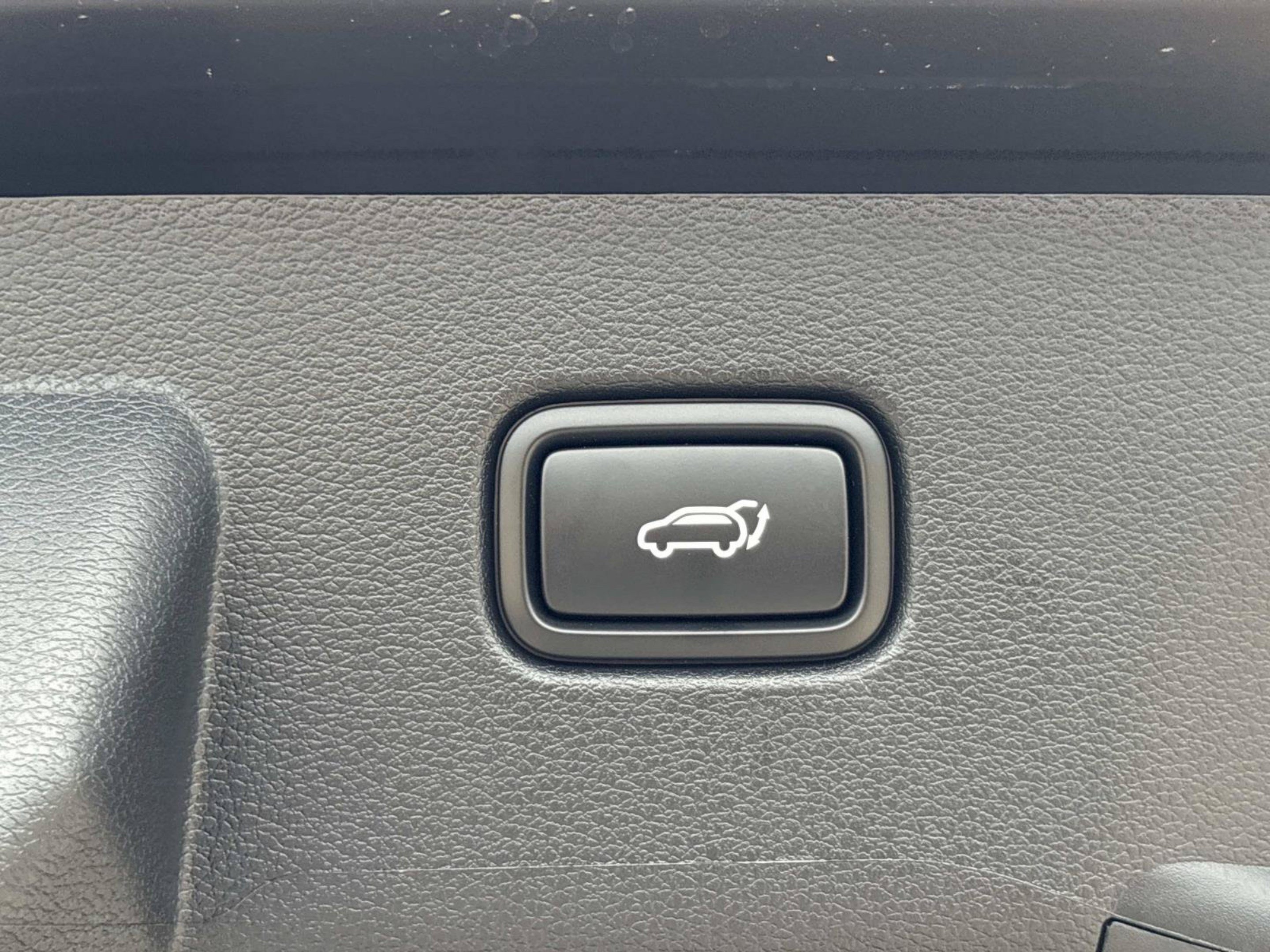 New 2027 Ebony Black Kia SX Prestige image 10