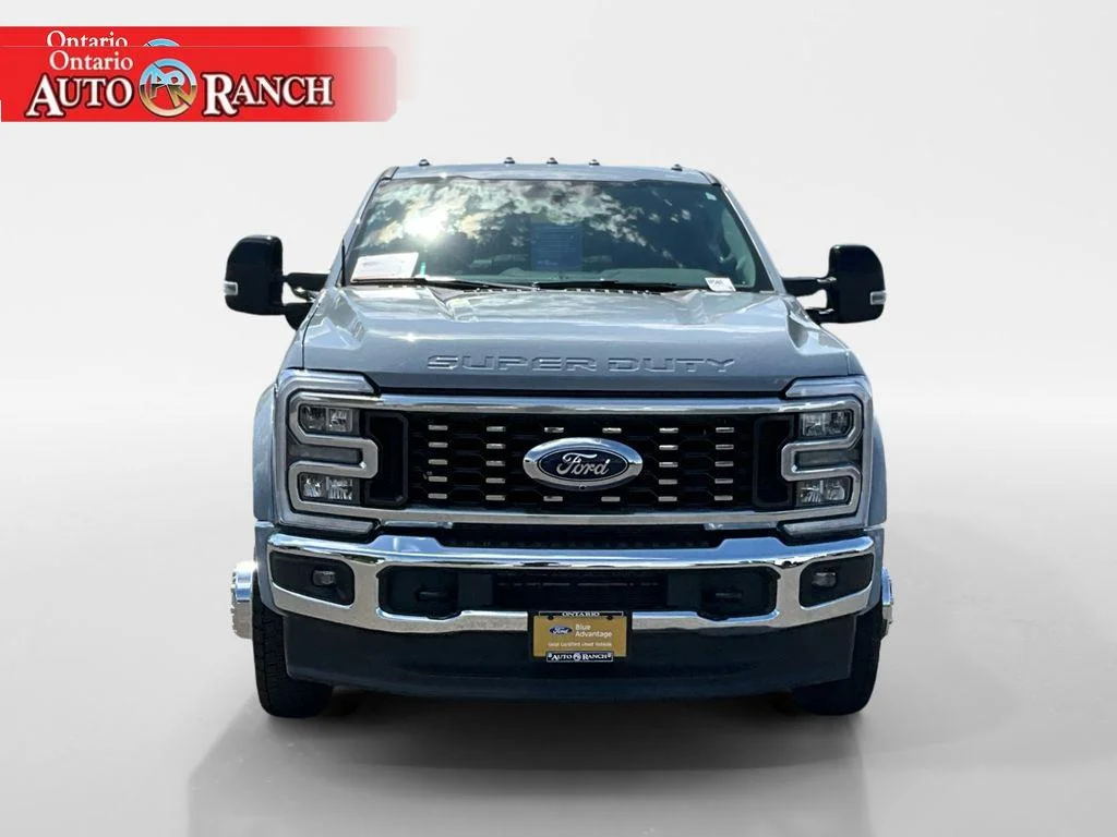 Used 2025 Glacier Grey Metallic Tri-Coat Ford LARIAT image 8