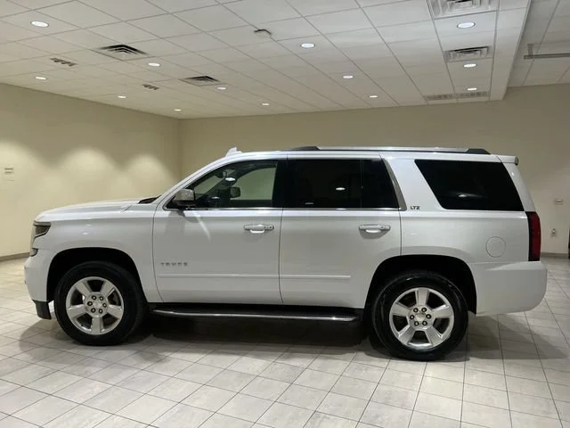 Used 2016 IRIDESCENT PEARL TRICOAT Chevrolet LTZ image 2