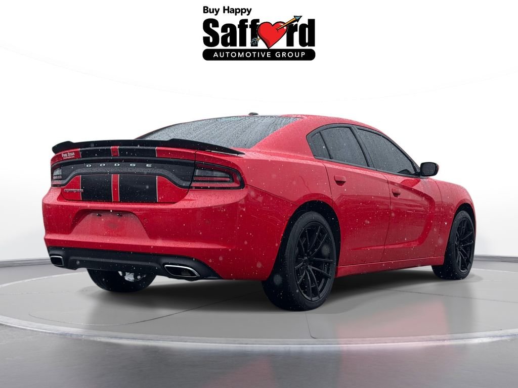 Used 2018 Red Dodge SXT image 5